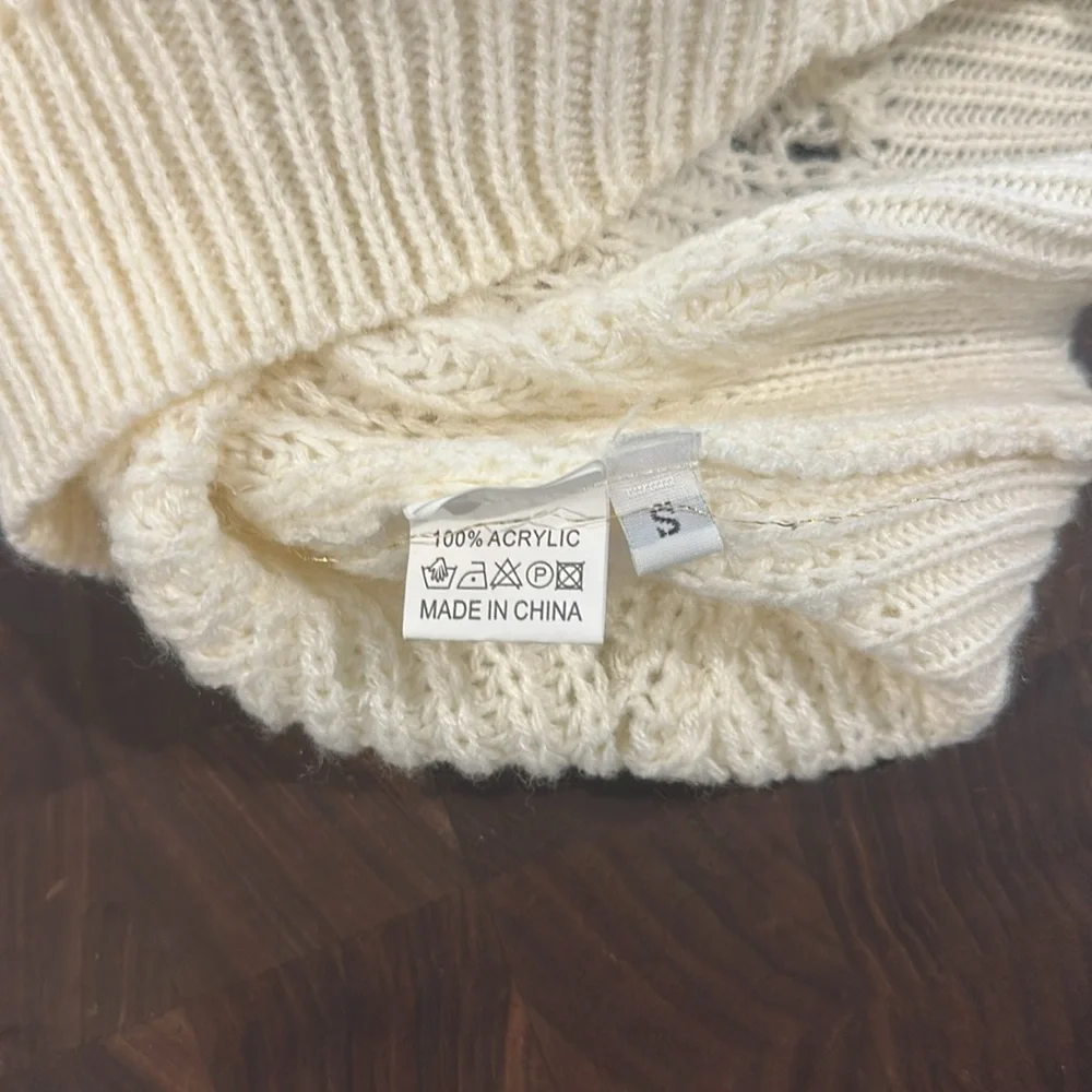Colorblock Knit Sweater - Picture 6 of 6